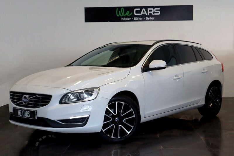 Begagnad 2017 Volvo V60 Momentum Kombi | 134 900 kr (Bra pris) - Bild 1/4