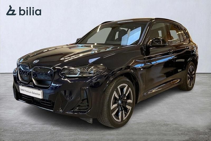 Svart Begagnad 2022 BMW iX3 M Sport SUV | 409 000 kr (Superpris) - Bild 1/4