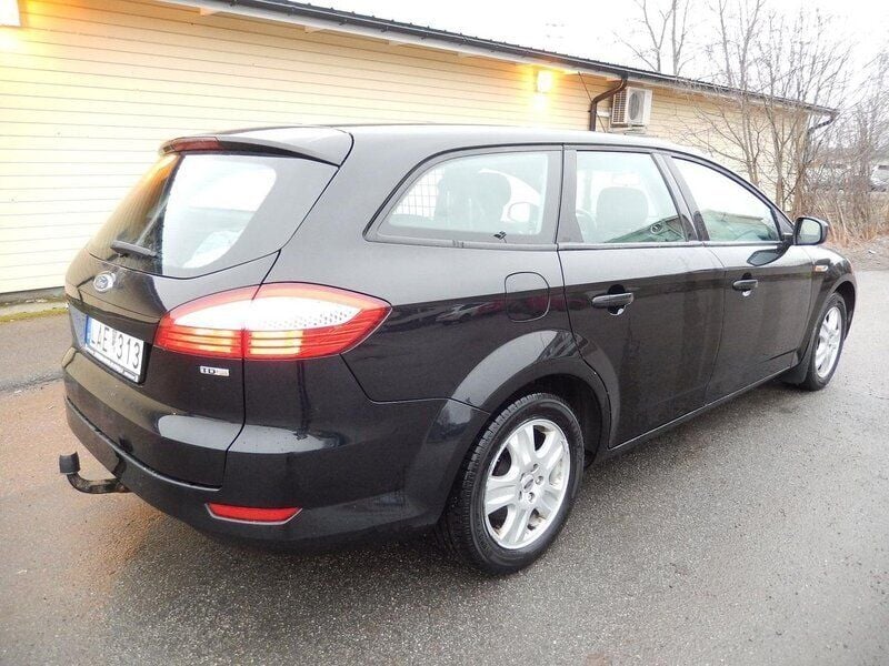 Begagnad Ford Mondeo 141 HK (103 kW) 2008 Svart Kombi