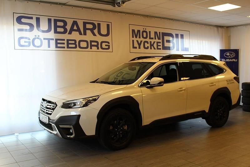 Vit Begagnad 2024 Subaru Outback Kombi | 429 900 kr (Marknadspris) - Bild 1/4
