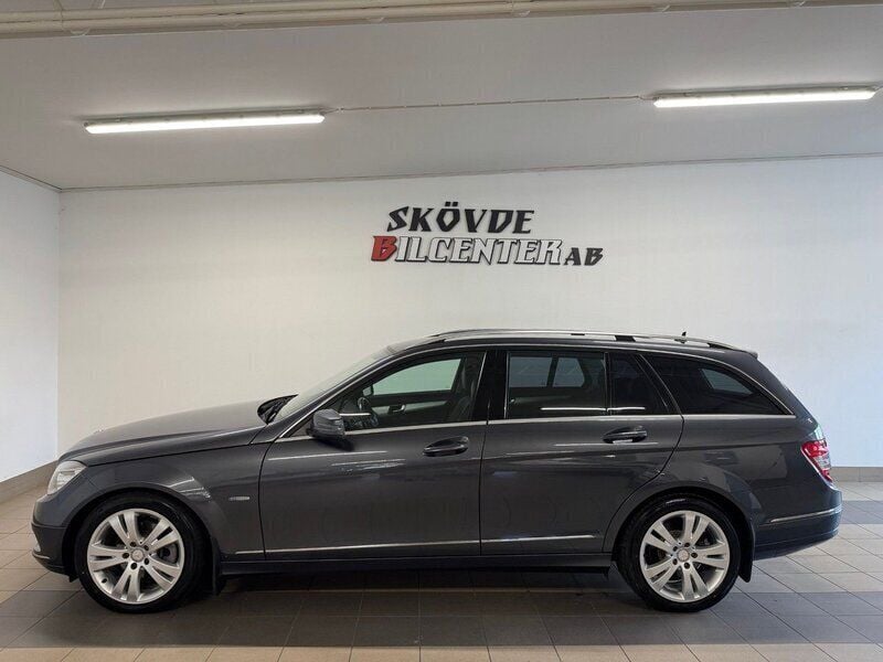 Mörkgrå Begagnad 2010 Mercedes C220 Avantgarde Kombi | 109 500 kr (Marknadspris) - Bild 1/4