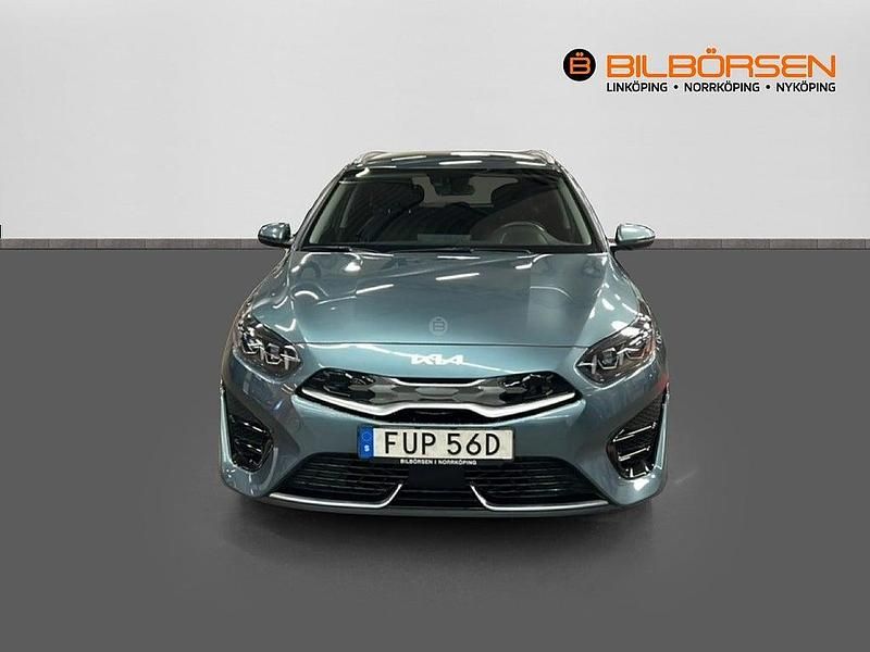 Begagnad Kia Ceed Sportswagon Advance 141 HK (103 kW) 2023 Grå Kombi