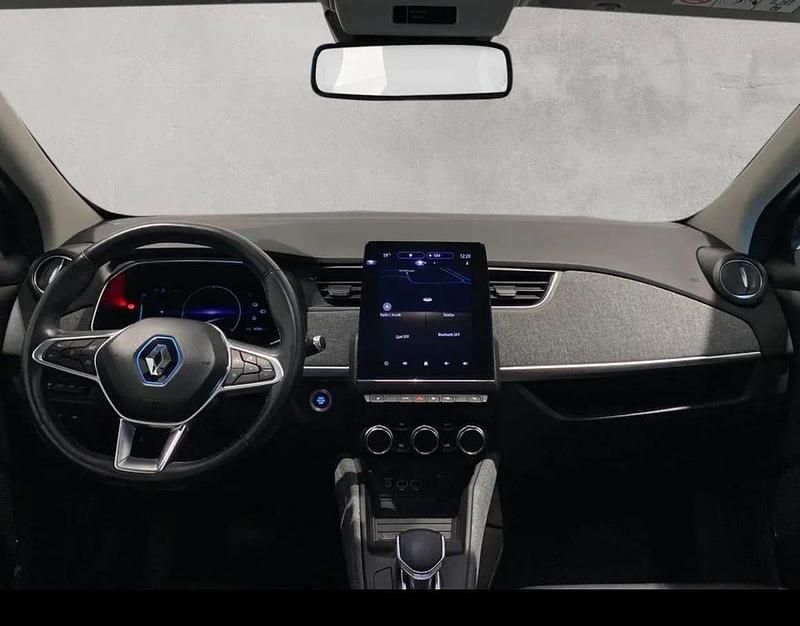 Begagnad Renault Zoe 100 kW (136 HK) 2020 Halvkombi