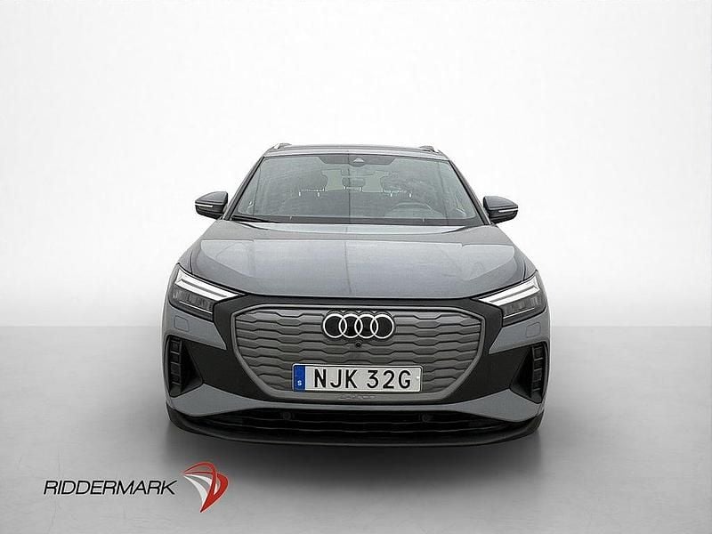 Begagnad Audi Q4 e-tron Proline 210 kW (286 HK) 2022 Grå SUV