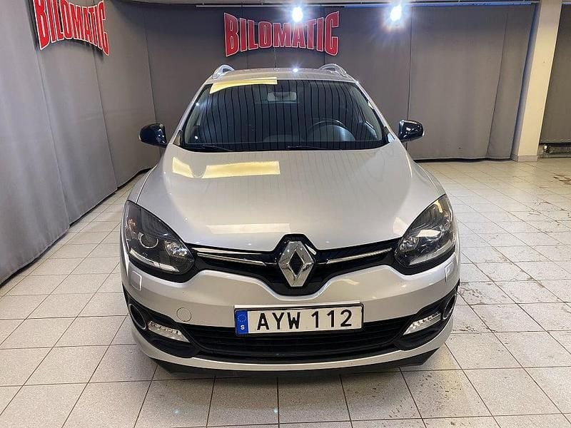 Begagnad Renault Mégane GrandTour Version S 110 HK (80 kW) 2015 Silver Kombi
