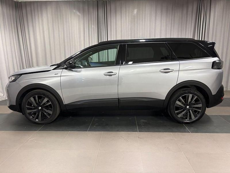 Begagnad Peugeot 5008 GT 131 HK (96 kW) 2024 Grå Minibuss