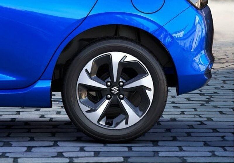 Begagnad Suzuki Swift 82 HK (60 kW) 2024 +6500 metallic Halvkombi