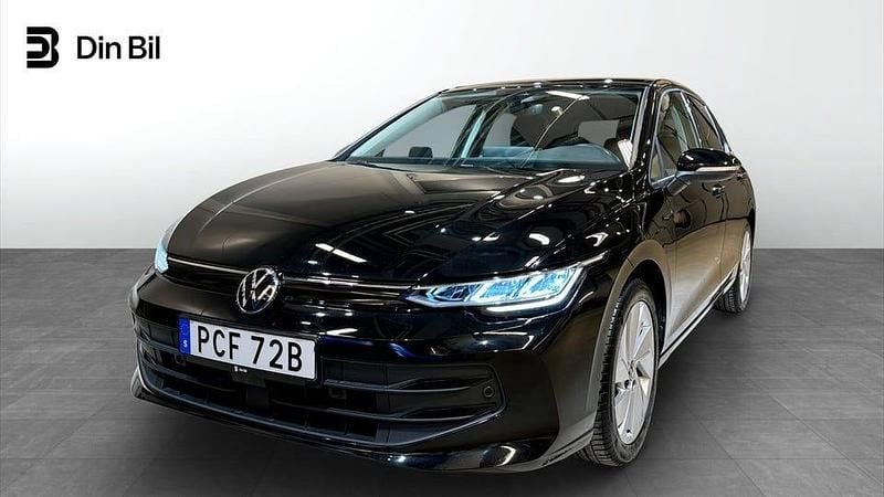 Begagnad VW Golf VIII Edition 150 HK (110 kW) 2025 Svart