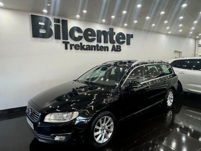 Svart Begagnad 2014 Volvo V70 Summum Kombi | 89 900 kr (Marknadspris) - Bild 1/4