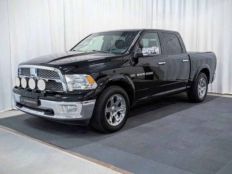 Svart Begagnad 2012 Dodge Ram Pickup | 229 900 kr (Marknadspris) - Bild 1/4
