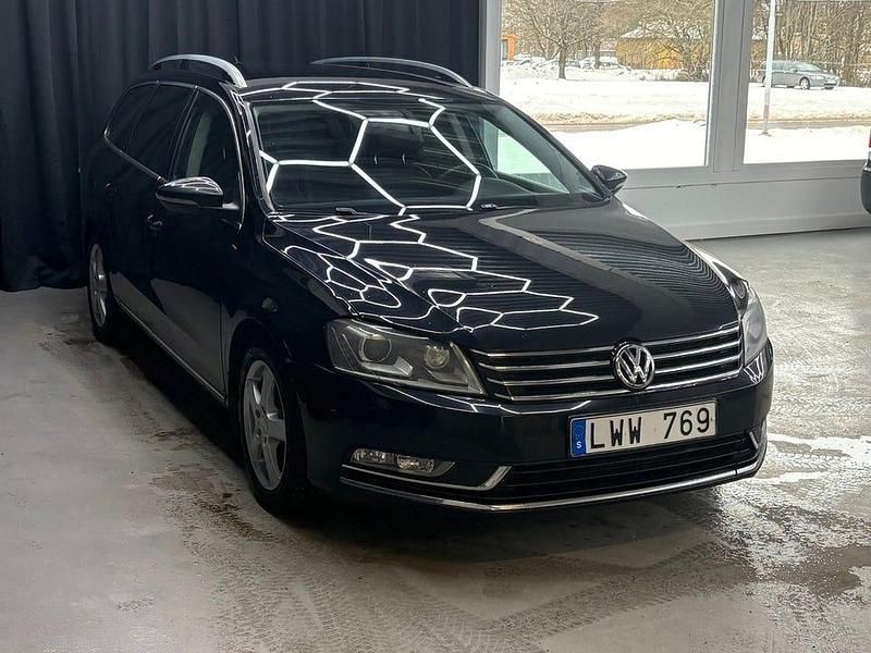 Begagnad VW Passat GT 170 HK (125 kW) 2012 Svart