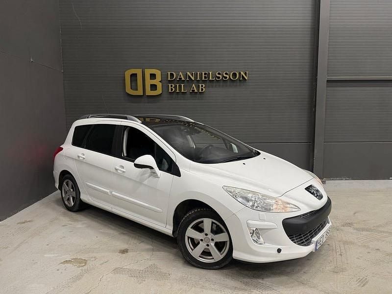 Begagnad Peugeot 308 SW 140 HK (102 kW) 2010 Vit Kombi