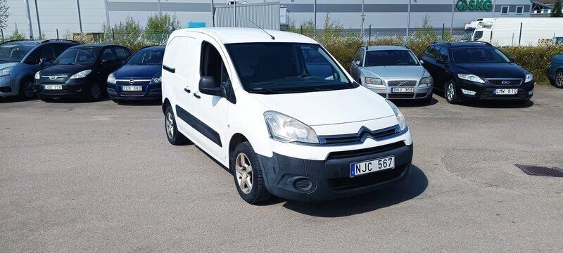 Vit Begagnad 2013 Citroën Berlingo Minibuss | 34 900 kr (Superpris) - Bild 1/4