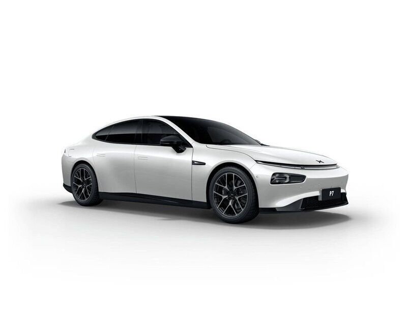 Vit Begagnad 2023 XPENG P7 AWD Performance Sedan | 469 900 kr - Bild 1/1