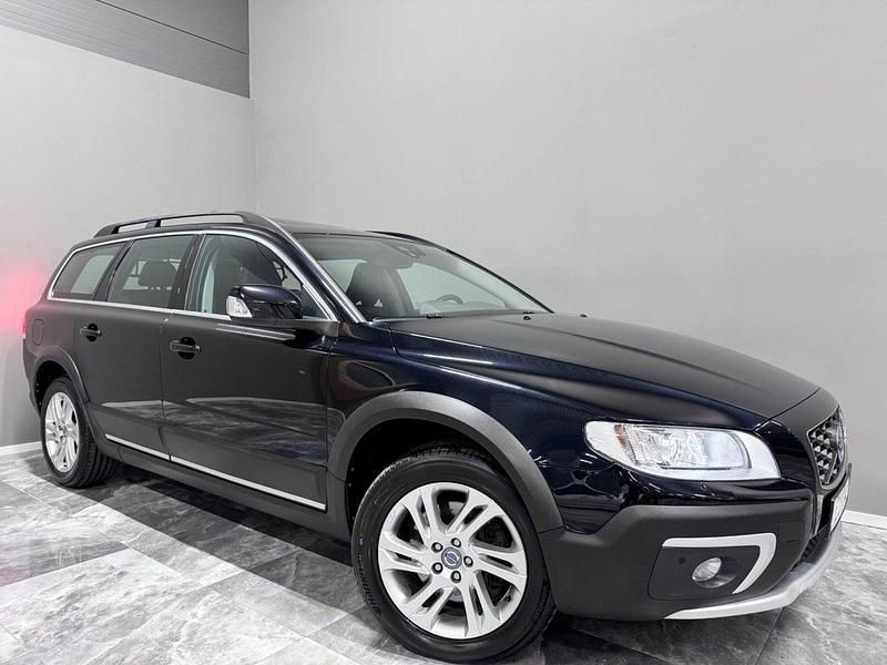 Svart Begagnad 2014 Volvo XC70 Summum SUV | 179 900 kr (Marknadspris) - Bild 1/4