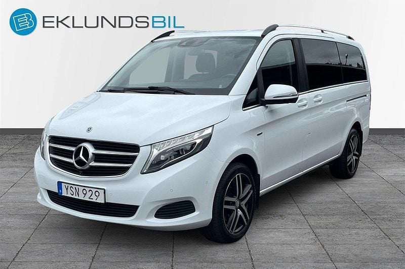 Vit Begagnad 2017 Mercedes V250 Avantgarde Minibuss | 399 900 kr (Marknadspris) - Bild 1/4