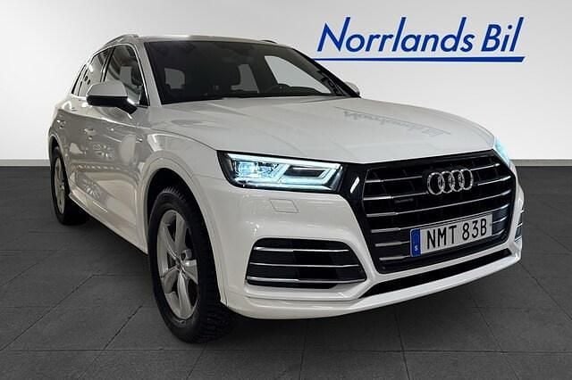 Ibisvit Begagnad 2019 Audi Q5 Competition SUV | 339 900 kr (Marknadspris) - Bild 1/4