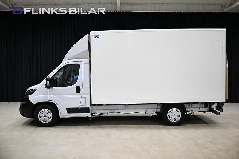 Begagnad Peugeot Boxer 165 HK (121 kW) 2024 Vit Van