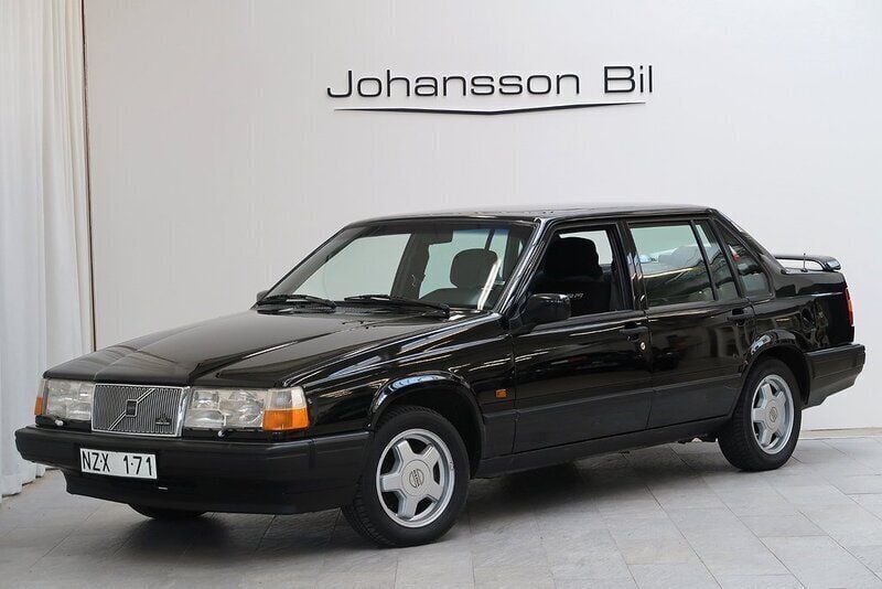Svart Begagnad 1991 Volvo 940 Sedan | 139 900 kr - Bild 1/4