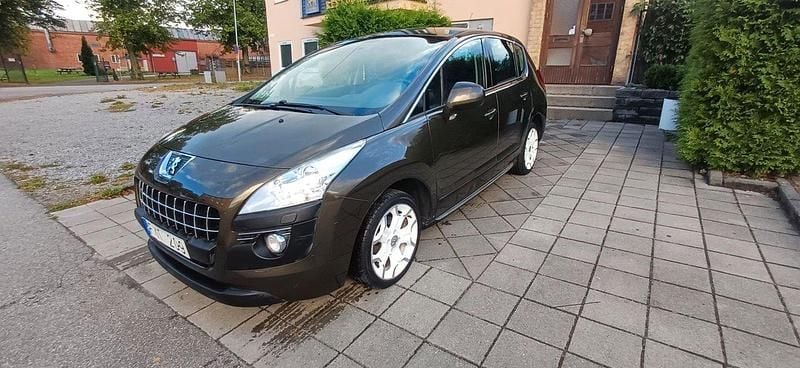 Brun Begagnad 2010 Peugeot 3008 Kombi | 54 900 kr (Marknadspris) - Bild 1/4