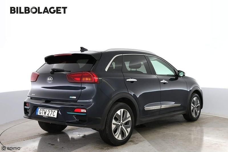 Begagnad Kia e-Niro 150 kW (204 HK) 2020 Blå SUV