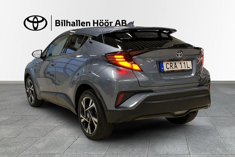 Begagnad Toyota C-HR Edition 124 HK (91 kW) 2022 Grå SUV