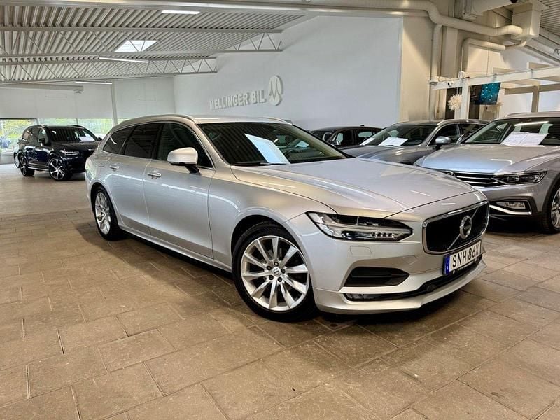 Silver Begagnad 2019 Volvo V90 Momentum Kombi | 219 800 kr (Marknadspris) - Bild 1/4