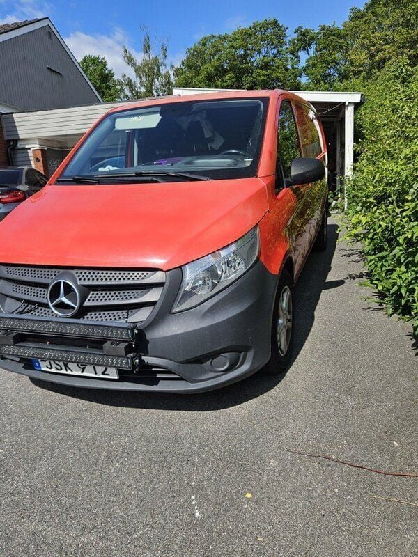 Begagnad 2015 Mercedes Vito Minibuss | 149 000 kr - Bild 1/4