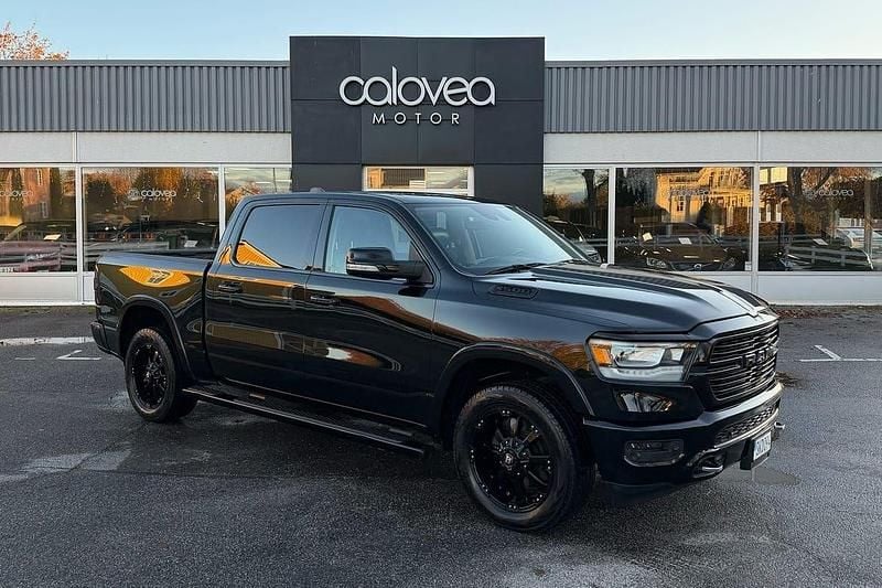 Svart Begagnad 2019 Dodge Ram Pickup | 539 900 kr - Bild 1/4
