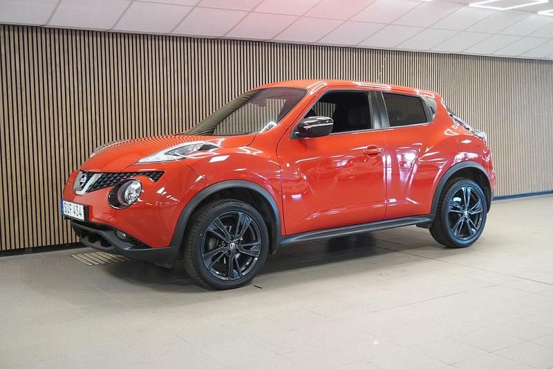 Röd Begagnad 2018 Nissan Juke SUV | 144 700 kr (Marknadspris) - Bild 1/4