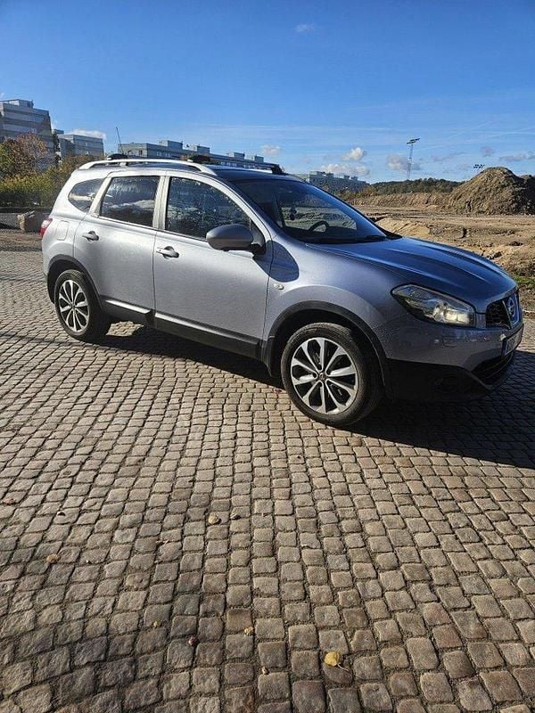 Grå Begagnad 2014 Nissan Qashqai +2 SUV | 67 000 kr (Marknadspris) - Bild 1/4