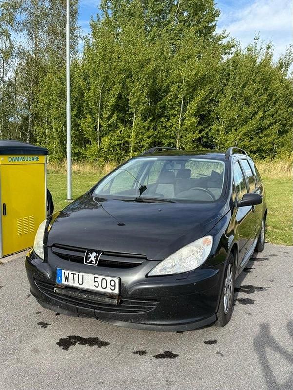 Svart Begagnad 2005 Peugeot 307 Kombi | 14 000 kr (Bra pris) - Bild 1/4
