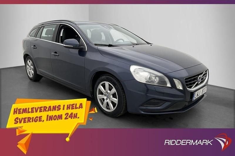 Blå Begagnad 2011 Volvo V60 R-Design Kombi | 124 800 kr (Marknadspris) - Bild 1/3