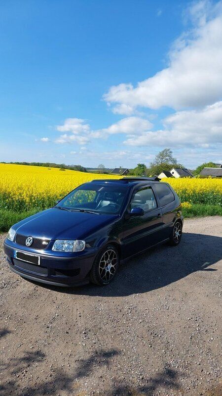 Blå Begagnad 2001 VW Polo Halvkombi | 34 000 kr - Bild 1/1
