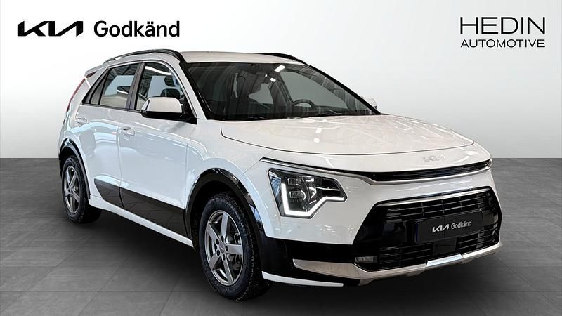Begagnad Kia Niro 105 HK (77 kW) 2022 Vit SUV