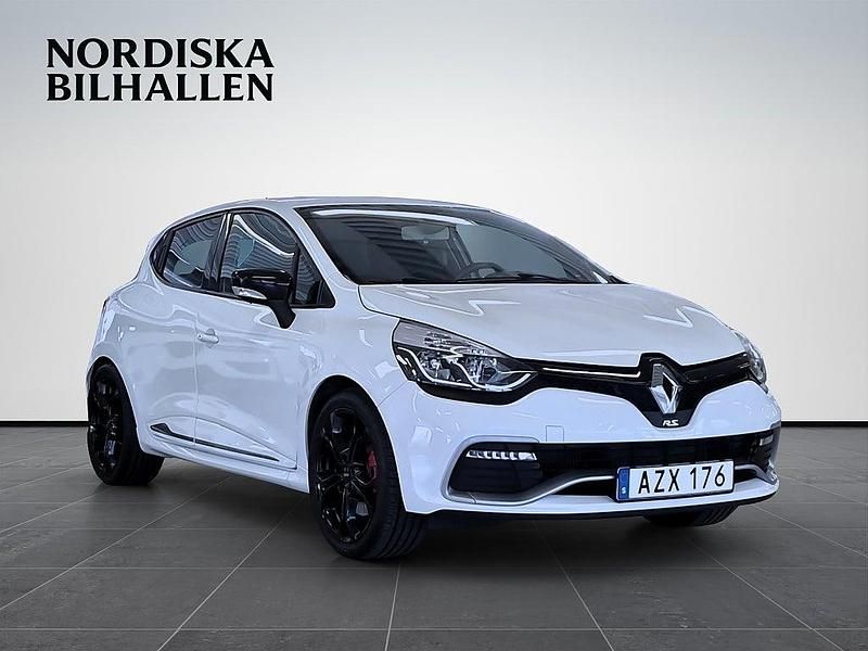 Vit Begagnad 2014 Renault Clio R.S. R.S. Halvkombi | 124 795 kr - Bild 1/4