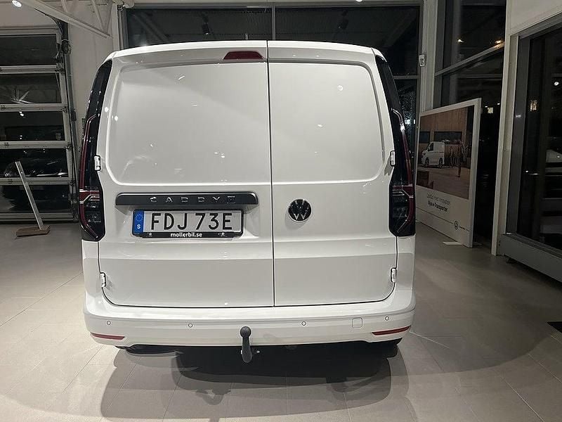 Ny VW Caddy 122 HK (89 kW) 2025 Vit (candyvit) Minibuss