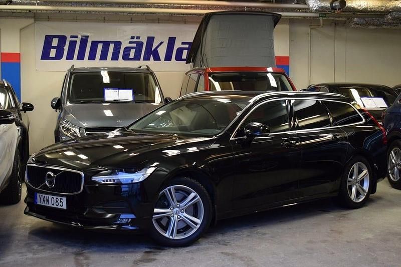 Svart Begagnad 2018 Volvo V90 Momentum Kombi | 209 900 kr (Marknadspris) - Bild 1/4