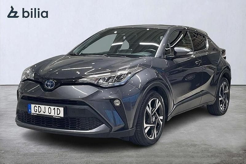 Mörkgrå Begagnad 2022 Toyota C-HR Edition SUV | 249 900 kr (Marknadspris) - Bild 1/4