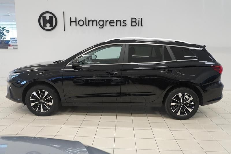 Begagnad MG MG5 EV Comfort 130 kW (177 HK) 2022 Svart Kombi