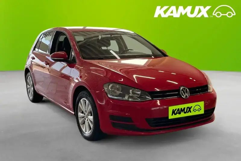 Röd Begagnad 2017 VW Golf VII Halvkombi | 149 800 kr (Marknadspris) - Bild 1/4