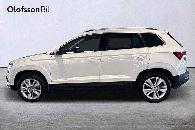 Vit Begagnad 2020 Skoda Karoq Style SUV | 259 000 kr (Bra pris) - Bild 1/3