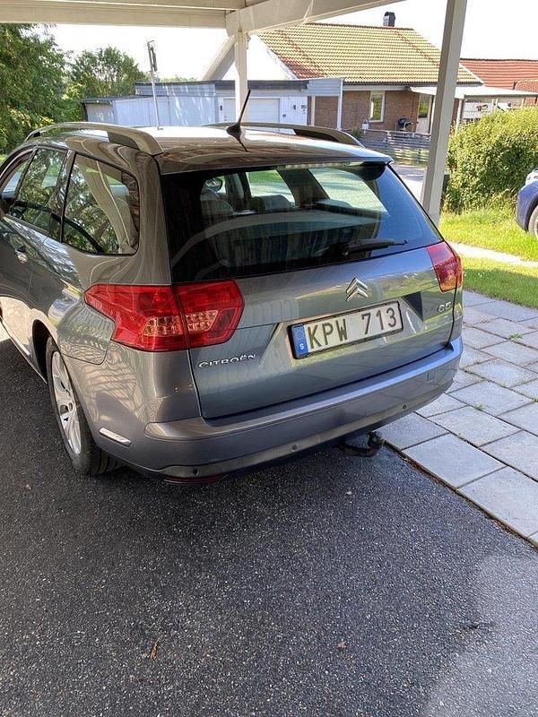 Grå Begagnad 2010 Citroën C5 Kombi | 41 000 kr (Marknadspris) - Bild 1/3