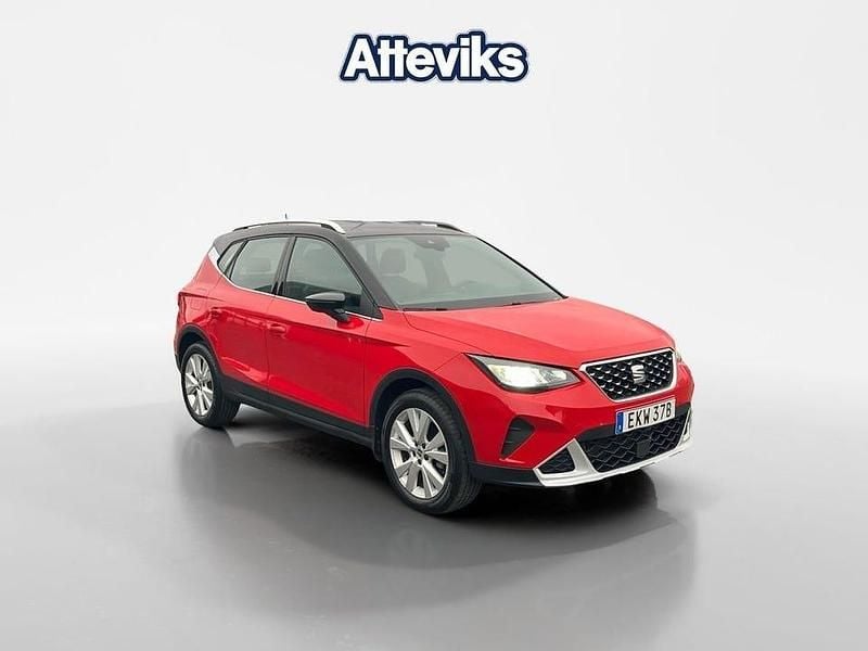 Röd Begagnad 2022 Seat Arona Xperience SUV | 182 900 kr (Marknadspris) - Bild 1/4