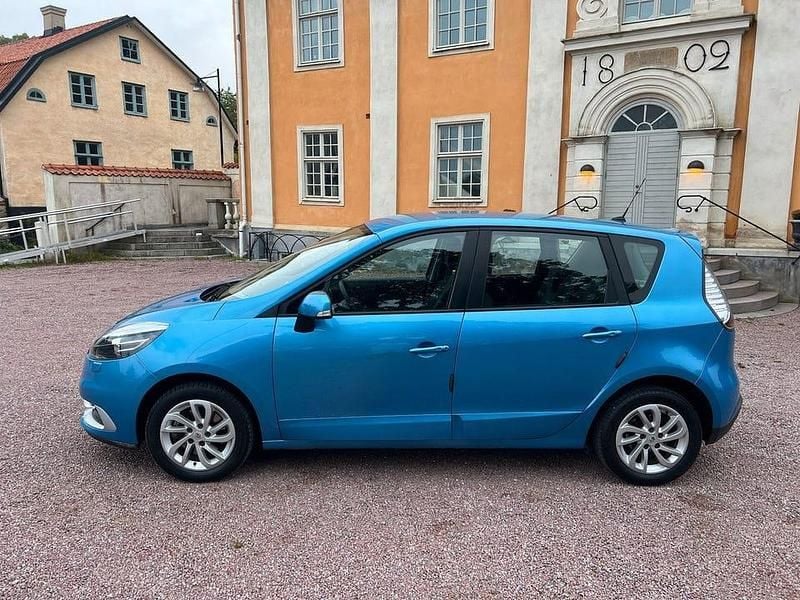 Begagnad Renault Scénic III 110 HK (80 kW) 2012 Mörkblå Minibuss