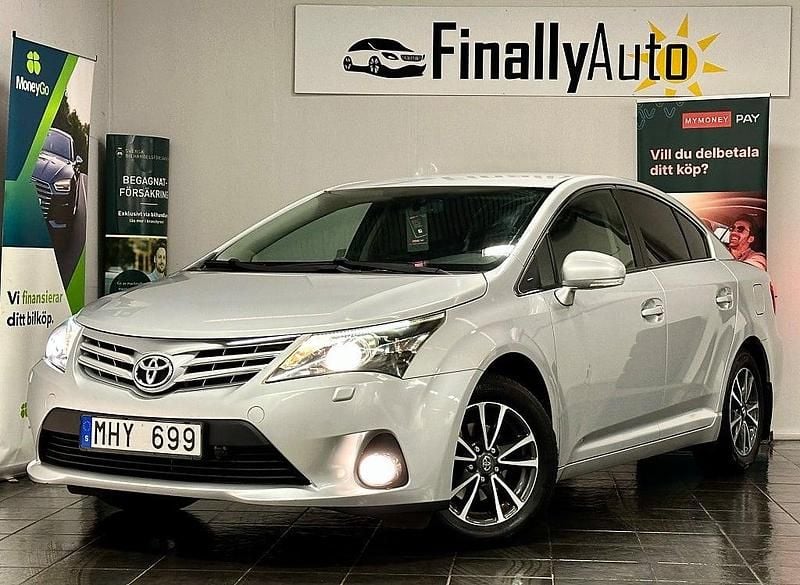 Begagnad Toyota Avensis Business Edition 152 HK (111 kW) 2012 Silver Sedan