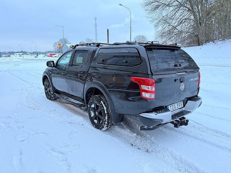 Begagnad Fiat Fullback 181 HK (133 kW) 2017 Svart Pickup