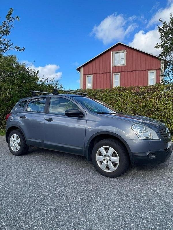 Blå Begagnad 2009 Nissan Qashqai SUV | 49 900 kr (Marknadspris) - Bild 1/4