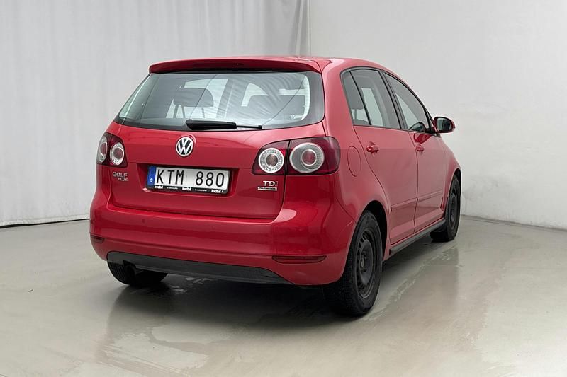 Begagnad VW Golf VI 105 HK (77 kW) 2011 Röd Halvkombi