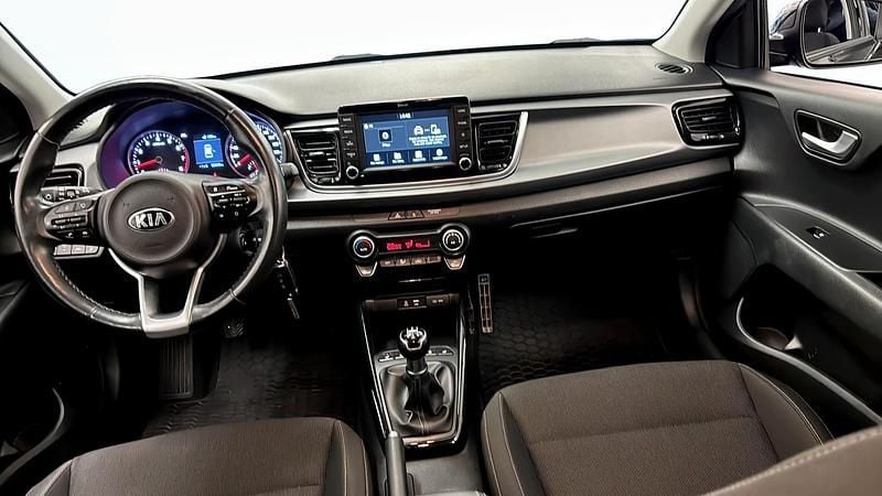 Begagnad Kia Rio 83 HK (61 kW) 2018 Svart Halvkombi